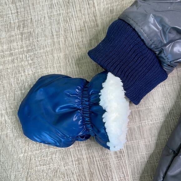 URBAN REPUBLIC Pram Faux Shearling Hood Puffer Bodysuit Size 3M - Picture 2 of 8